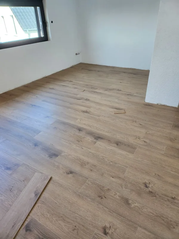 Revêtement de sol aspect bois - réalisation Amarildo TELO